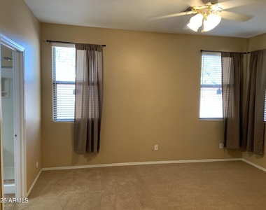 15246 W Jefferson Street - Photo Thumbnail 4