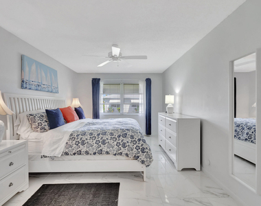 1182 S Drive Circle - Photo Thumbnail 10