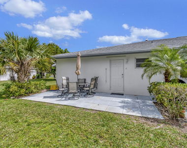 1182 S Drive Circle - Photo Thumbnail 18