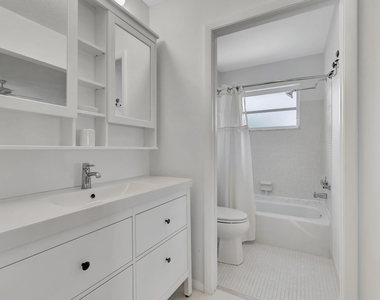 1182 S Drive Circle - Photo Thumbnail 12