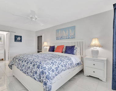 1182 S Drive Circle - Photo Thumbnail 11