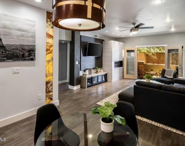 7021 E Earll Drive - Photo Thumbnail 1