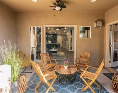 7021 E Earll Drive - Photo Thumbnail 20