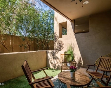 7021 E Earll Drive - Photo Thumbnail 19