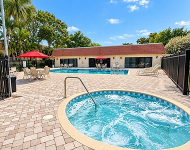 138 S Cypress Road - Photo Thumbnail 30
