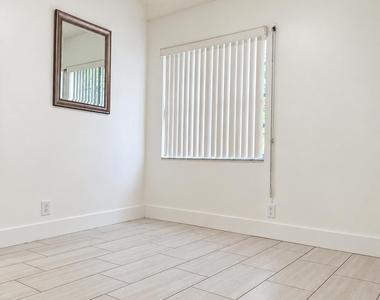 138 S Cypress Road - Photo Thumbnail 13
