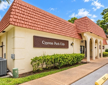 138 S Cypress Road - Photo Thumbnail 26