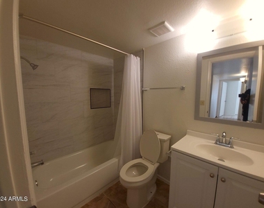 5714 W Virginia Avenue - Photo Thumbnail 5