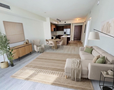 201 Sw 17th Road - Photo Thumbnail 9