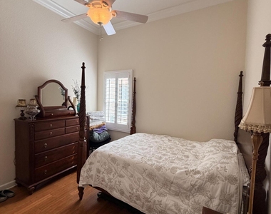 403 Nw Lyndhurst Court - Photo Thumbnail 32