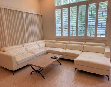 403 Nw Lyndhurst Court - Photo Thumbnail 19