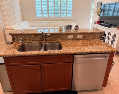 403 Nw Lyndhurst Court - Photo Thumbnail 27