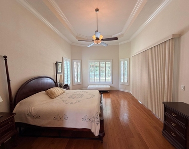 403 Nw Lyndhurst Court - Photo Thumbnail 44