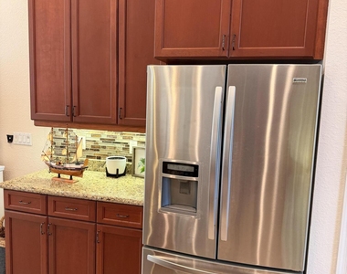 403 Nw Lyndhurst Court - Photo Thumbnail 28