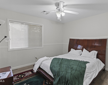 27306 N 37th Avenue - Photo Thumbnail 34