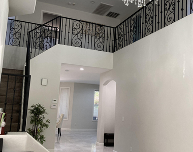 27306 N 37th Avenue - Photo Thumbnail 2