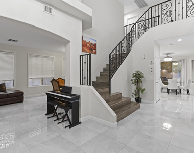 27306 N 37th Avenue - Photo Thumbnail 3
