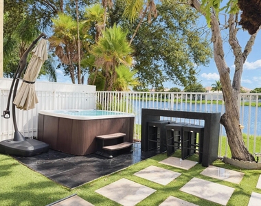 17082 Nw 22nd Street - Photo Thumbnail 1