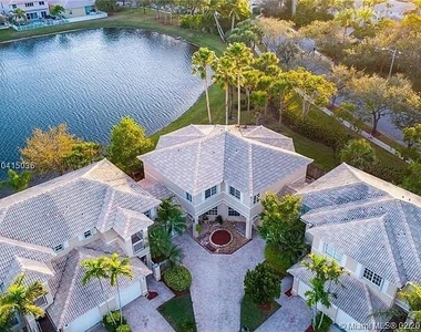 17082 Nw 22nd Street - Photo Thumbnail 17