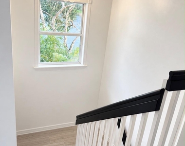 17082 Nw 22nd Street - Photo Thumbnail 14