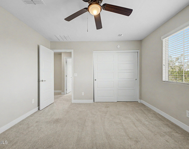 11466 S 176th Drive - Photo Thumbnail 21