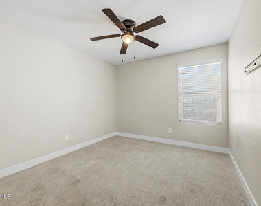 11466 S 176th Drive - Photo Thumbnail 24
