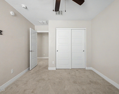 11466 S 176th Drive - Photo Thumbnail 25