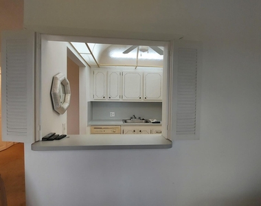 160 Preston D Way - Photo Thumbnail 3