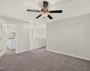 1707 S 82nd Way - Photo Thumbnail 11