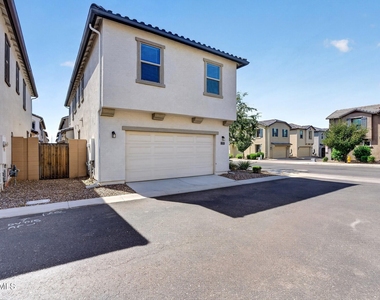 1707 S 82nd Way - Photo Thumbnail 23
