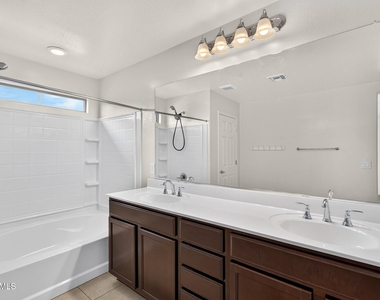 1707 S 82nd Way - Photo Thumbnail 16