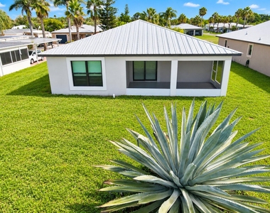 3 Palo Alto Lane - Photo Thumbnail 17