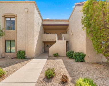 8649 E Royal Palm Road - Photo Thumbnail 20