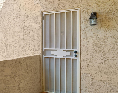 8649 E Royal Palm Road - Photo Thumbnail 22
