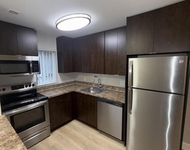 650 Sw 2nd Avenue - Photo Thumbnail 1