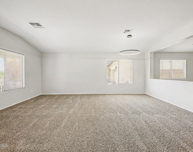 2930 S 161st Drive - Photo Thumbnail 10