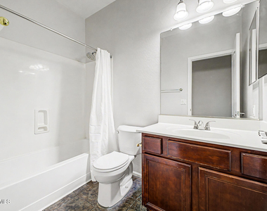 2930 S 161st Drive - Photo Thumbnail 25