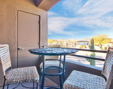 7009 E Acoma Drive - Photo Thumbnail 5