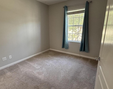 230 Fortuna Drive - Photo Thumbnail 29