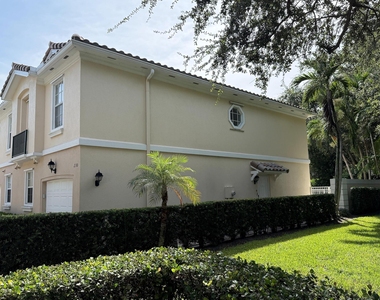 230 Fortuna Drive - Photo Thumbnail 3