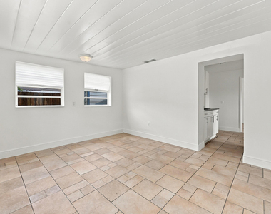 120 Pleasant Place - Photo Thumbnail 7