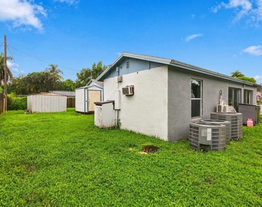 120 Pleasant Place - Photo Thumbnail 22