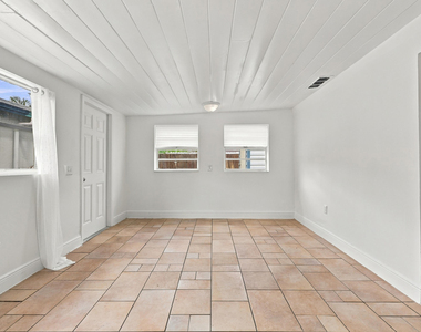 120 Pleasant Place - Photo Thumbnail 5