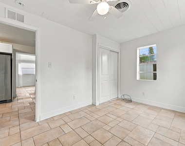 120 Pleasant Place - Photo Thumbnail 20