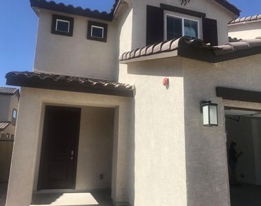1255 N Arizona Avenue - Photo Thumbnail 1