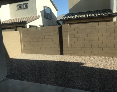 1255 N Arizona Avenue - Photo Thumbnail 12