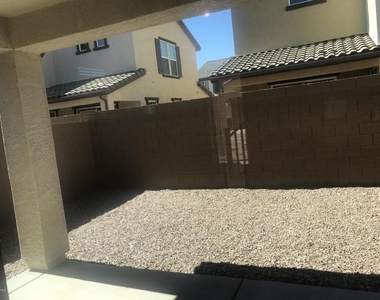 1255 N Arizona Avenue - Photo Thumbnail 13