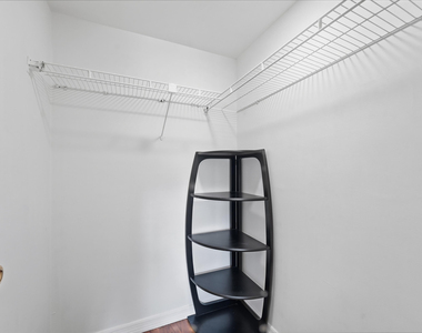 1300 Seaway Drive - Photo Thumbnail 8