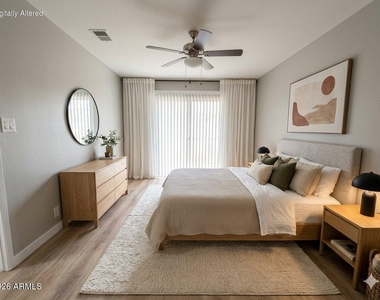 520 W Hononegh Drive - Photo Thumbnail 16