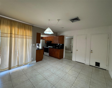 5691 Sw 1st Street - Photo Thumbnail 25